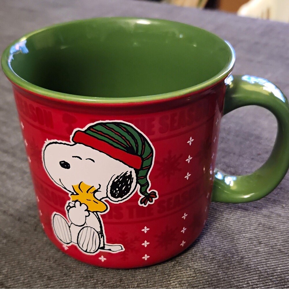 Gibson Peanuts Snoopy & Woodstock Christmas Red/Green Ceramic Mug 15 oz